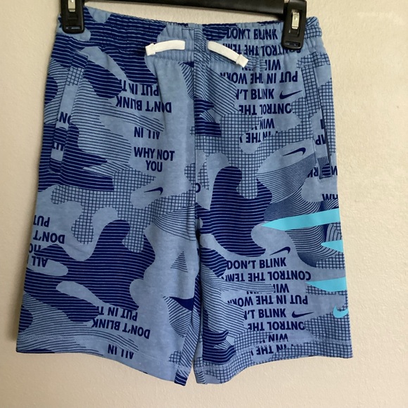 (SOLD)Nike Boys sets - Picture 5 of 13